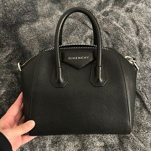 Givenchy Antigona Mini Grain Leather